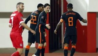 هولندا ضد جبل طارق