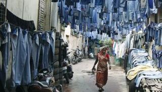 الموضة" متهمة بالتسبب في الاحترار العالمي.. كيف؟