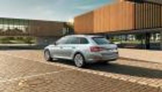 سكودا تطلق الجيل الجديد من سوبيرب.. شاهد التفاصيل