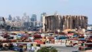 قاضي "مرفأ بيروت" يضرب تهديدات نصر الله بمذكرة توقيف جديدة