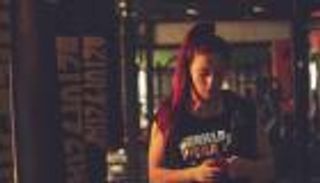 لينا "الوحش الشرس".. أول أردنية تحترف فنون القتال المختلطة