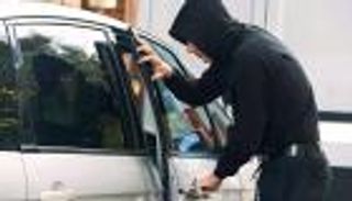 خطوات تحمي السيارات من السرقة.. تناسب جميع الموديلات