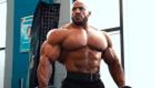 مستر أولمبيا.. كيف يتربح لاعبو كمال الأجسام؟