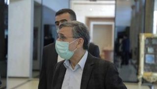 محمود أحمدي نجاد مغادرا نحو الإمارات