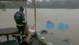  العاصفة كومباسو ضربت شمال الفلبين منذ عدة أيام