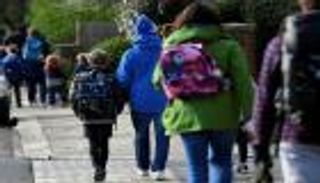 عودة الدراسة تزيد إصابات كورونا بين الأطفال في بريطانيا