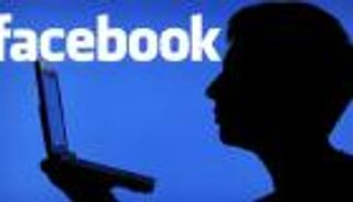 فيسبوك تغسل سمعتها بالصحفيين والمشاهير.. "وضع خاص"