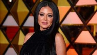 الفنانة رانيا يوسف