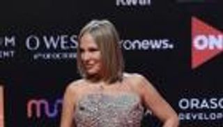 مهرجان الجونة.. إطلالة ناعمة لشيرين رضا بفستان "مرصع لامع"