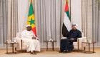 محمد بن زايد يبحث مع رئيس السنغال سبل تعزيز العلاقات