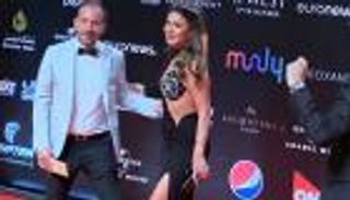 مهرجان الجونة.. إطلالة جريئة لنجلاء بدر (صور)