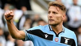 تشيرو إيموبيلي مهاجم لاتسيو هداف الدوري الإيطالي