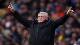 ستيف بروس مدرب نيوكاسل يونايتد