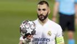 "حلم الطفولة" يراود كريم بنزيما قبل نهاية 2021