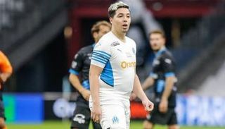 سمير نصري لاعب مانشستر سيتي السابق