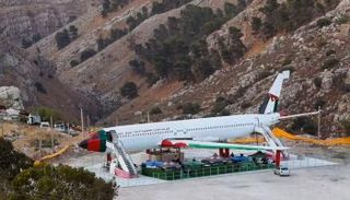 الطائرة التي تحولت لفندق ومطعم بالضفة الغربية