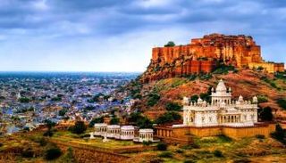 عودة السياح للهند