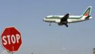 أليتاليا تودع السماء.. آخر رحلة تصل وجهتها بعد 74 عاما