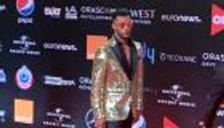 مهرجان الجونة.. إطلالة ثرية لمحمد رمضان (صور)