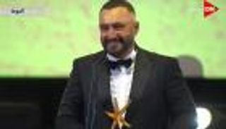 مهرجان الجونة.. هند صبري تسلم أحمد السقا جائزة الإنجاز الإبداعي