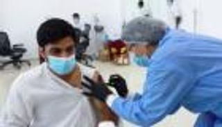 الإمارات تقدم 41 ألف جرعة جديدة من لقاح كورونا