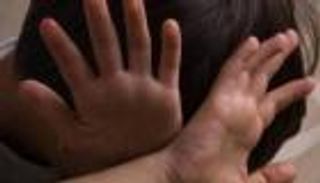 فيديو يهز الرأي العام في لبنان.. تنمر بطفل داخل مرحاض مدرسة