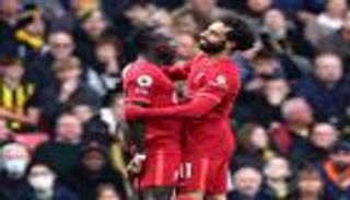 وداعا للأنانية.. محمد صلاح يهدي ماني هدف المئوية