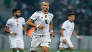 سفيان فيغولي نجم منتخب الجزائر