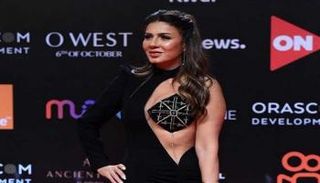 نجلاء بدر في حفل افتتاح مهرجان الجونة 2021