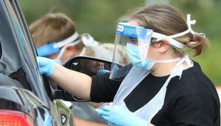 اختبار كورونا من السيارة في بريطانيا