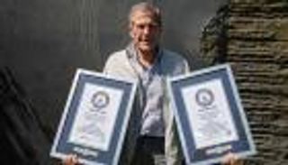 تصفيات كأس العالم.. مدرب "موسوعة جينيس" مهدد بالإقالة