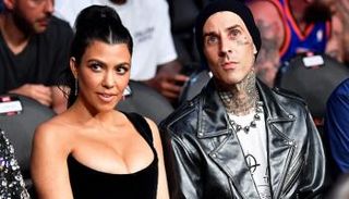 كورتني كاردشيان وترافس باركر