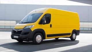 سياراة أوبل الخدمية Movano