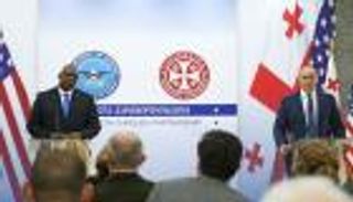 بأول جولة لأوستن.. مذكرة تفاهم أمريكية لدعم جورجيا