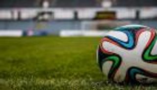 شقيقات "الساحرة المستديرة".. أنواع أخرى من كرة القدم