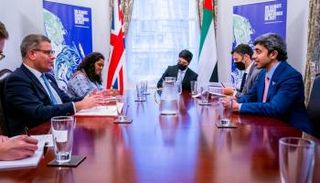 عبدالله بن زايد يلتقي رئيس مؤتمر 