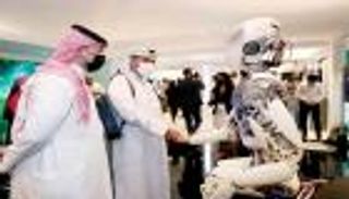 جيتكس 2021.. روبوتات الجيل الخامس تبهر زوّار جناح "اتصالات"