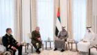 الإمارات وأمريكا تبحثان التعاون المشترك في المجالات الدفاعية والعسكرية