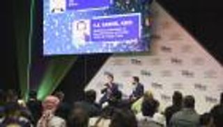 "مستقبل البلوك تشين".. إشادة بمكانة الإمارات التقنية