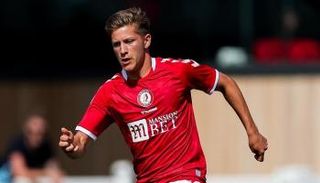 أيمن بن عروس لاعب بريستول