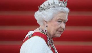 الملكة إليزابيث