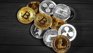 بيتكوين تقود نهضة العملات الرقمية