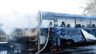 حافلة محترقة في العاصمة دمشق