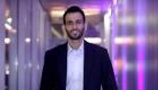 الشاب الحروش.. ملهم اليمنيين المنتصر على الحرب