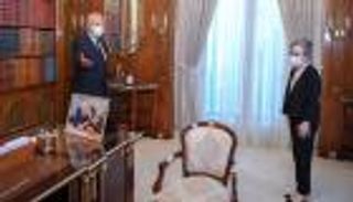 شخصيات عامة تونسية تدعم قيس سعيد: لا نعيش تحت حكم ديكتاتور