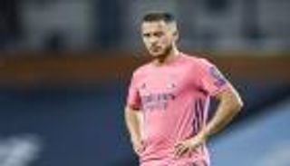 لحظة الحسم.. أسطورة ريال مدريد يحذر هازارد من قرار صادم