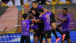العين يحسم قمة الوصل في الدوري الإماراتي