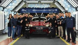 الاحتفال بالنسخة الأولى من Mustang Mach-E