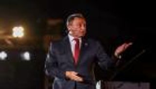 أزمة صحية تنقل رئيس الأهلي المصري إلى المستشفى