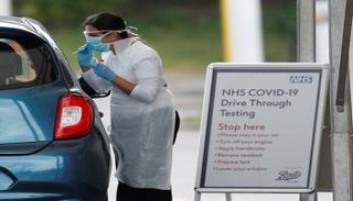 اختبار كورونا من السيارة ببريطانيا